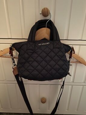 EUC Navy MZ Wallace Micro Sutton Bag
